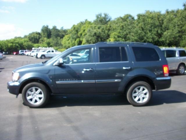 Chrysler Aspen 2007 photo 1