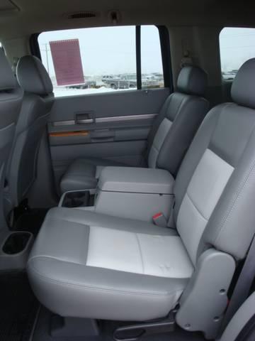 Chrysler Aspen 2007 photo 5
