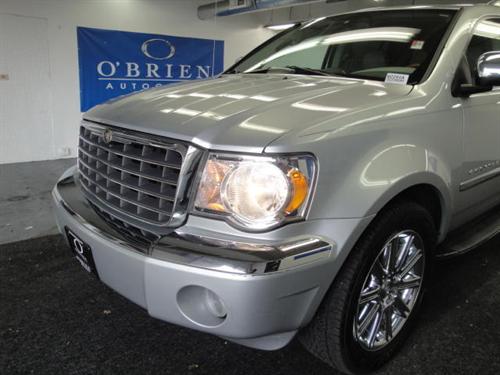 Chrysler Aspen 2007 photo 1