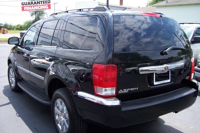 Chrysler Aspen 2008 photo 1