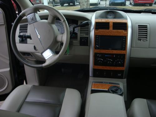 Chrysler Aspen 2008 photo 1