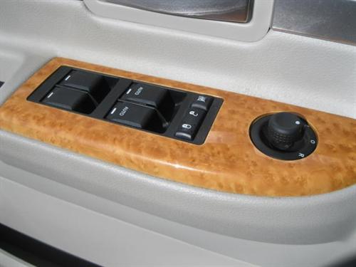 Chrysler Aspen SLT 25 Other