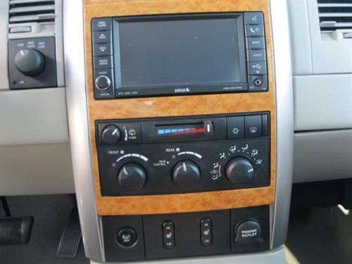 Chrysler Aspen 2008 photo 3