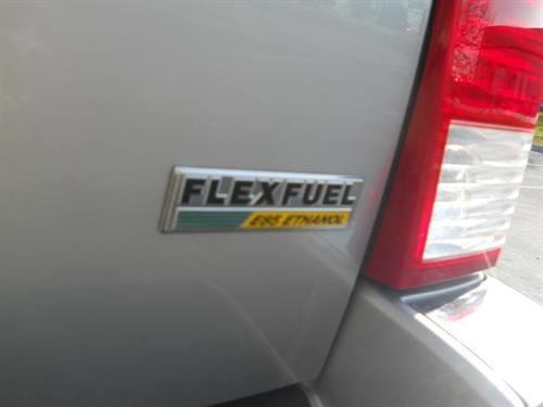 Chrysler Aspen 2008 photo 2