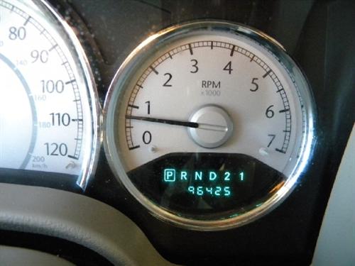 Chrysler Aspen 2008 photo 2