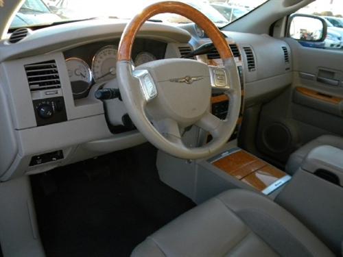 Chrysler Aspen 2008 photo 4