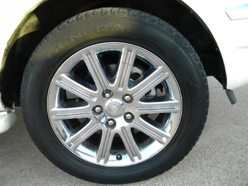 Chrysler Aspen 2008 photo 5