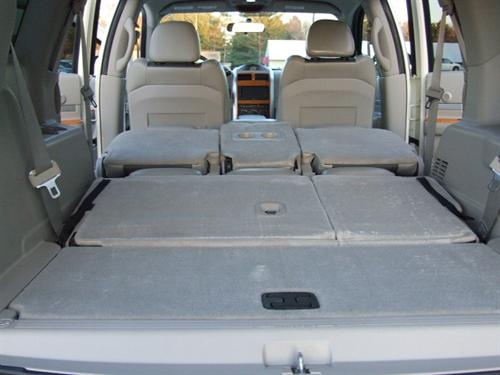 Chrysler Aspen 2008 photo 1