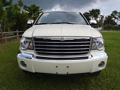 Chrysler Aspen 2008 photo 2