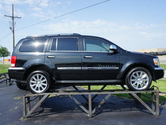 Chrysler Aspen 2008 photo 1