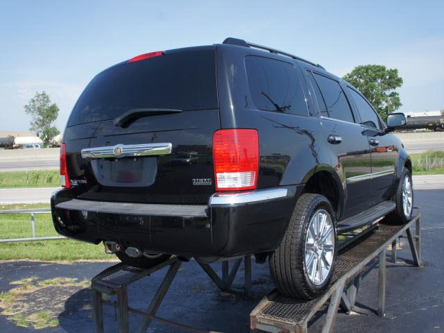 Chrysler Aspen 2008 photo 2