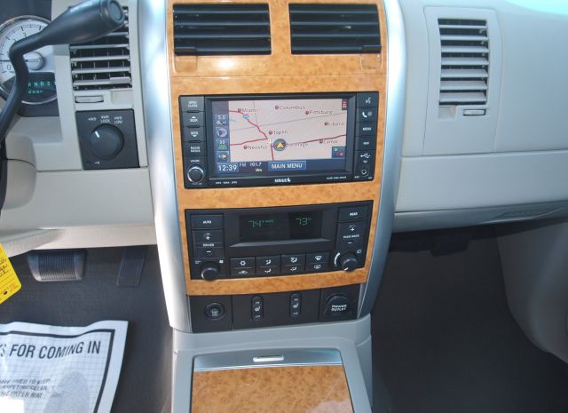 Chrysler Aspen 2008 photo 10