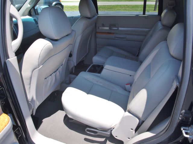 Chrysler Aspen 2008 photo 16