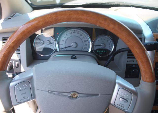 Chrysler Aspen 2008 photo 9