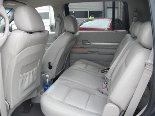 Chrysler Aspen 2008 photo 3