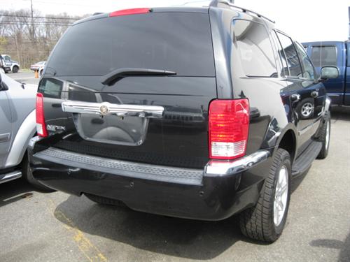 Chrysler Aspen 2008 photo 2