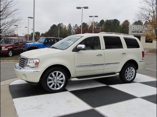 Chrysler Aspen 2008 photo 1