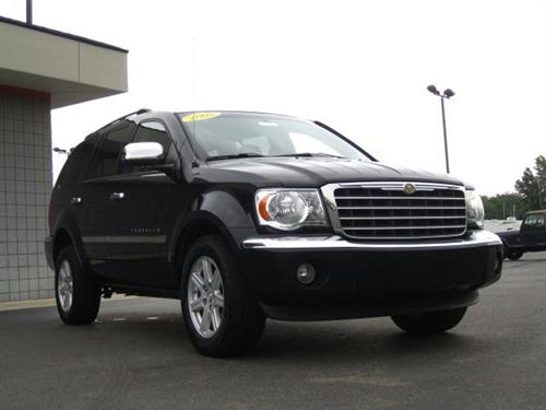 Chrysler Aspen 2008 photo 2