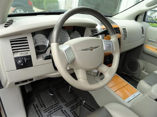 Chrysler Aspen 2008 photo 5