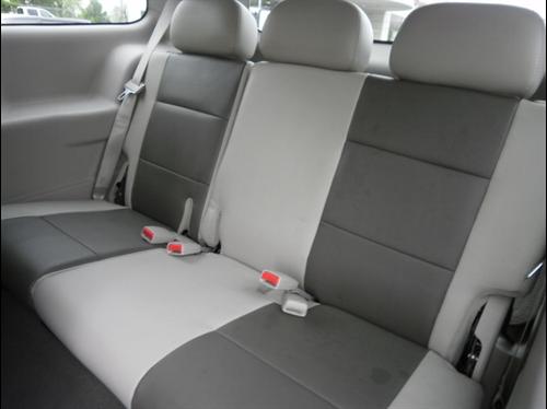 Chrysler Aspen 2008 photo 2