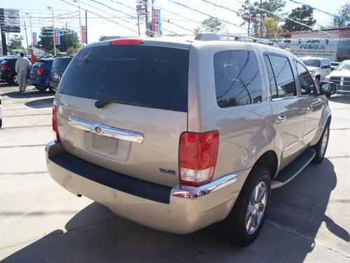 Chrysler Aspen 2008 photo 2