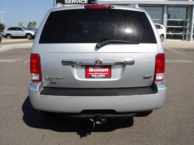 Chrysler Aspen 2008 photo 3