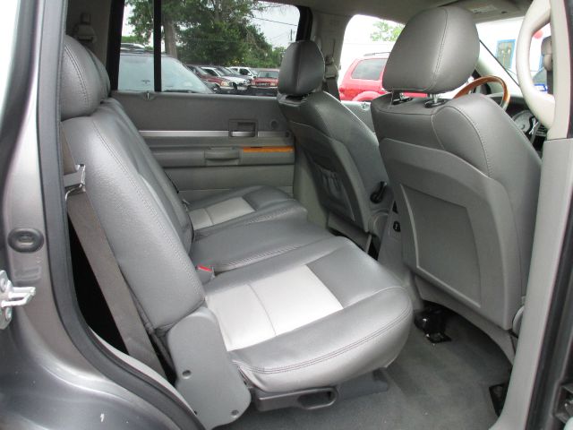 Chrysler Aspen 2008 photo 15