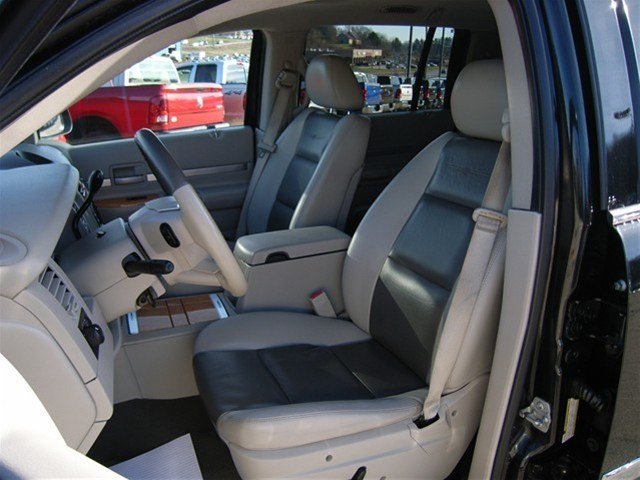Chrysler Aspen 2008 photo 3