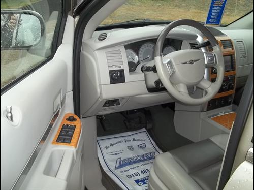 Chrysler Aspen 2008 photo 1