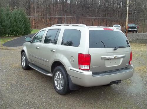 Chrysler Aspen 2008 photo 2