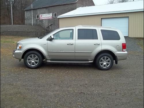 Chrysler Aspen 2008 photo 4