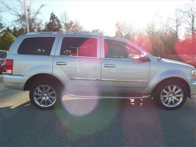 Chrysler Aspen 2008 photo 3