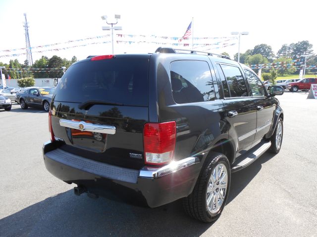 Chrysler Aspen I Limited SUV