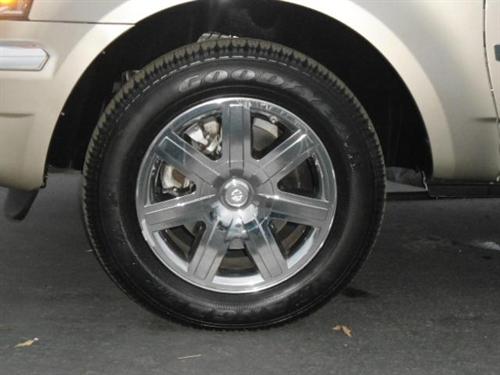 Chrysler Aspen 2008 photo 5