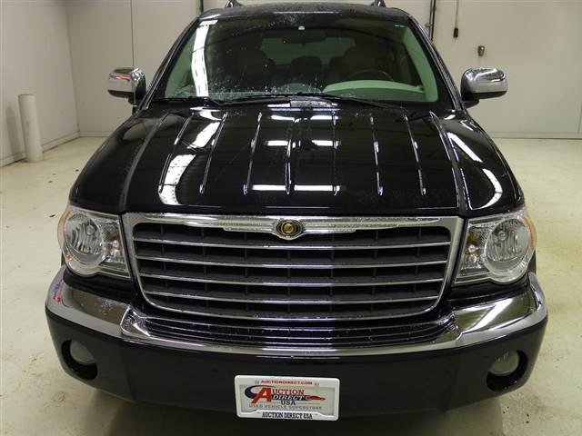 Chrysler Aspen 2008 photo 2