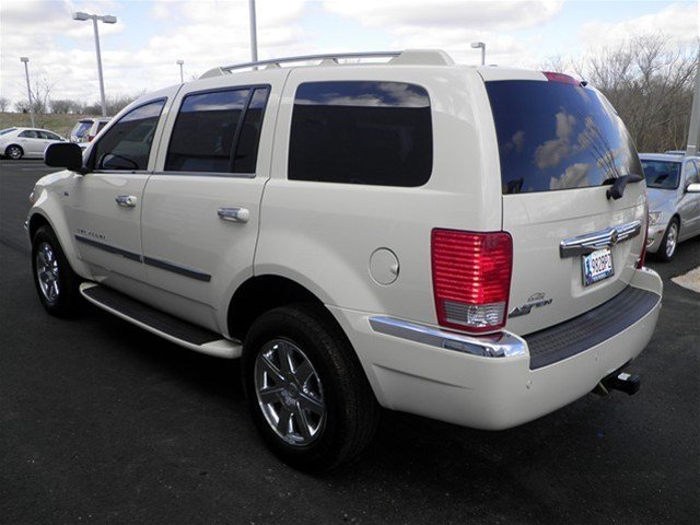 Chrysler Aspen 2008 photo 5