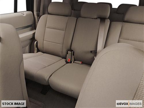 Chrysler Aspen 2008 photo 2