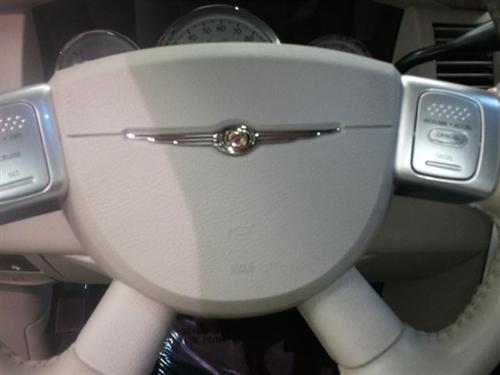 Chrysler Aspen 2008 photo 2