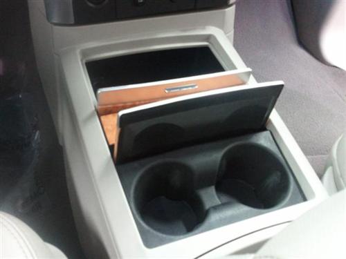 Chrysler Aspen 2008 photo 3