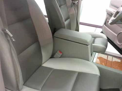 Chrysler Aspen 2008 photo 4