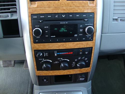 Chrysler Aspen 2008 photo 4