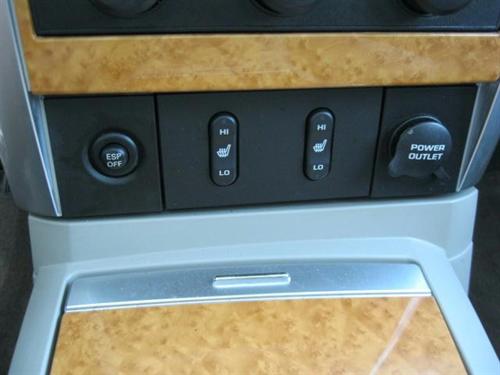 Chrysler Aspen 2008 photo 1