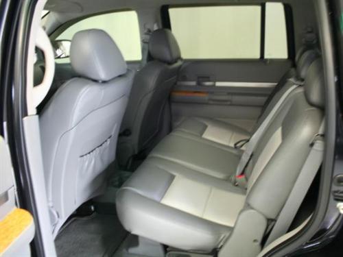 Chrysler Aspen 2008 photo 2