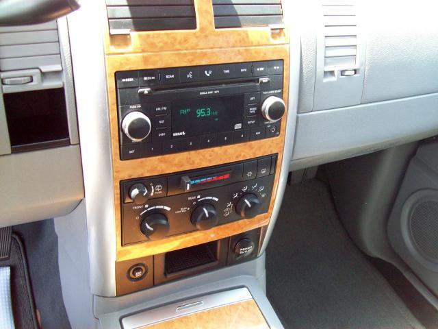 Chrysler Aspen 2008 photo 5