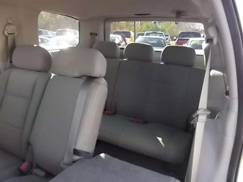 Chrysler Aspen 2008 photo 2