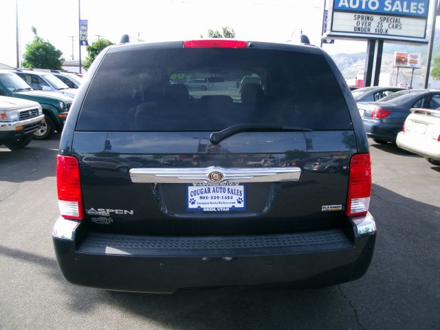 Chrysler Aspen 2008 photo 8