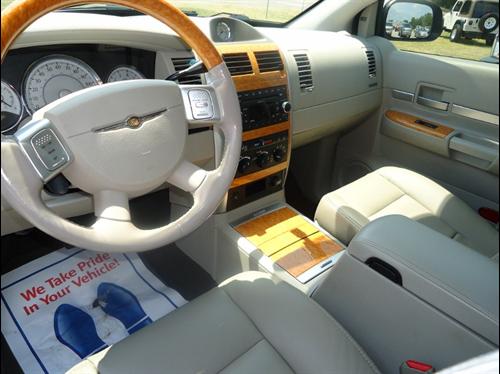 Chrysler Aspen 2008 photo 4