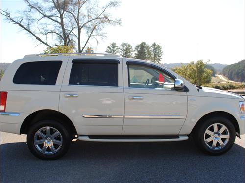 Chrysler Aspen 2008 photo 1