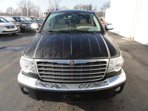 Chrysler Aspen 2008 photo 2