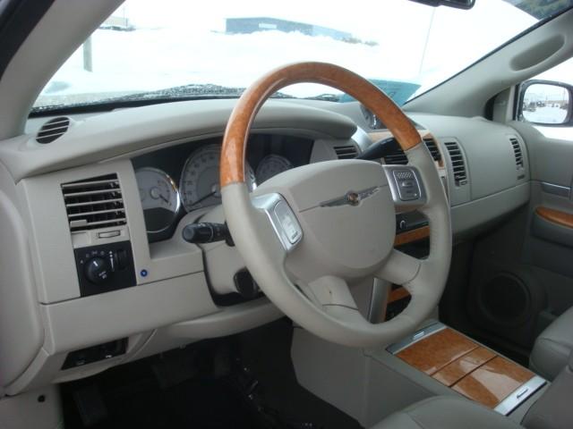 Chrysler Aspen 2008 photo 3